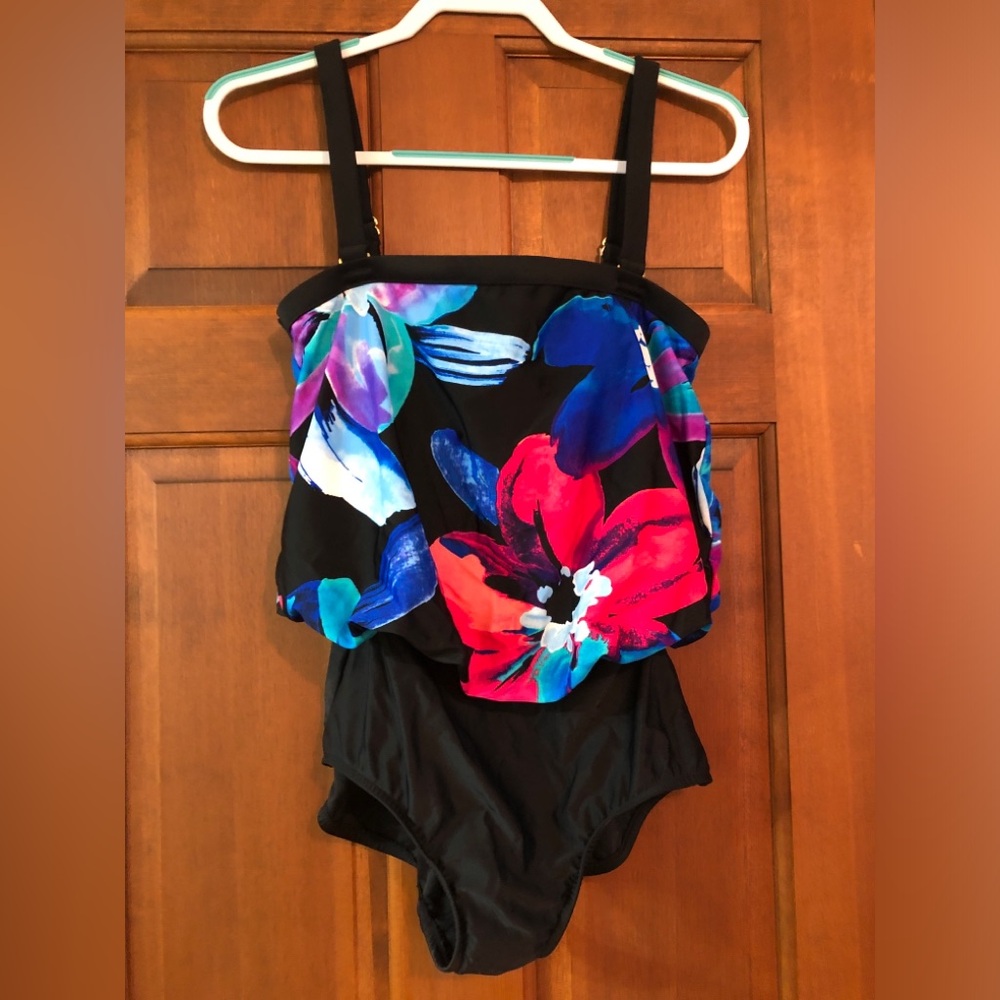 Bathing suit, one piece. By 2 Bamboo. Size medium.